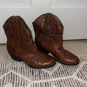 Reba Short Cowboy Boots